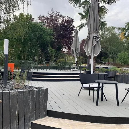 מלון Novotel Poitiers Site Du Futuroscope שאסנוי-דו-פוואטו