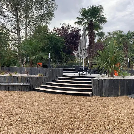 מלון Novotel Poitiers Site Du Futuroscope שאסנוי-דו-פוואטו