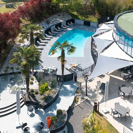 מלון Novotel Poitiers Site Du Futuroscope שאסנוי-דו-פוואטו