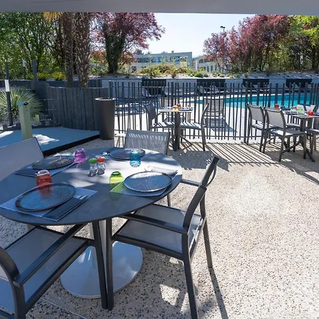 Novotel Poitiers Site Du Futuroscope מלון 4*