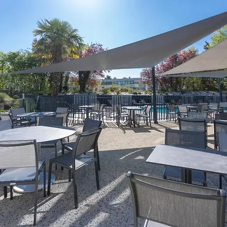 מלון Novotel Poitiers Site Du Futuroscope שאסנוי-דו-פוואטו