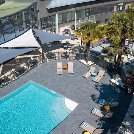 Novotel Poitiers Site Du Futuroscope 4*
