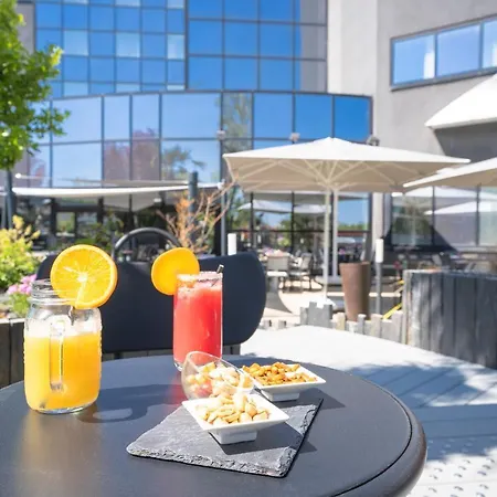 Novotel Poitiers Site Du Futuroscope שאסנוי-דו-פוואטו