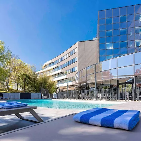 מלון Novotel Poitiers Site Du Futuroscope 4*